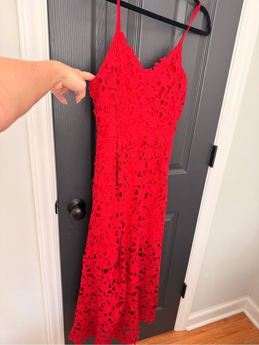 Vici | Vibrant Red Lace Midi Dress